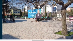 AKP'li aday cami avlusuna bilbort dikti