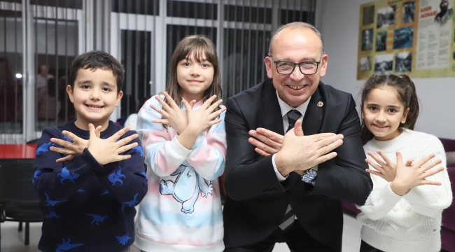 Başkan Akın'ın dernek ziyaretleri sürüyor