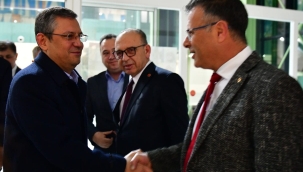 CHP lideri Özel Manisa'da