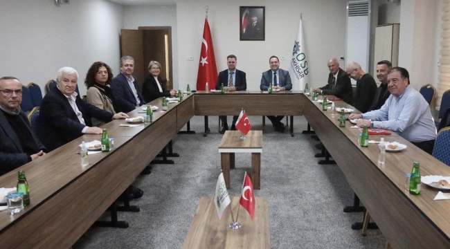 CHP yönetimi Akhisar organize sanayi bölgesini ziyaret etti