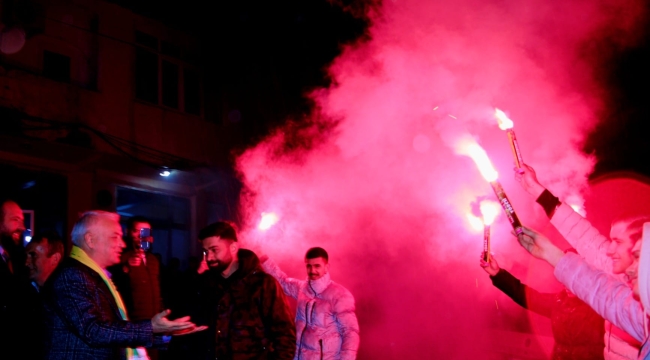 Gümülceli'ler zafer meşalelerini yaktı