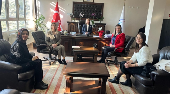 İş kadınları dekan Ören'i ziyaret etti