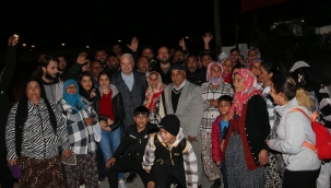 Roman vatandaşlar başkan Bilgin'i bağırlarına bastı