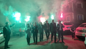 Sarıgöl'lüler Zeyrek'i meşalelerle karşıladı