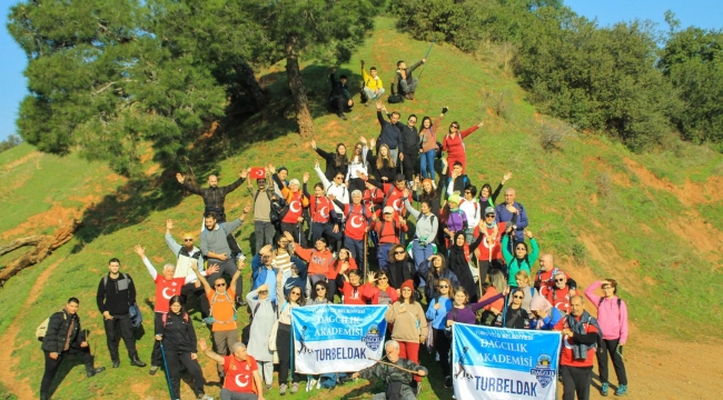 TURBELDAK 100. etkinliğini özel yürüyüşle kutladı