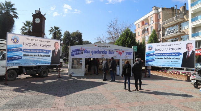 Turgutlu'da kariyer çadırı açıldı