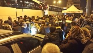 Umre ziyaretcileri yola çıktı