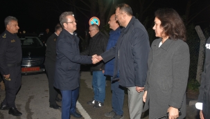 Vali Ünlü denetim noktalarında kandil kutladı