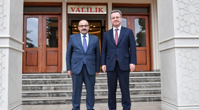 Valiler Balıkesir'de buluştu