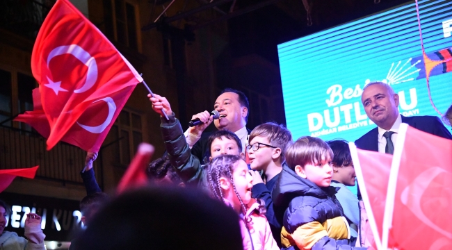 Akhisar'da miting rekoru kırıldı