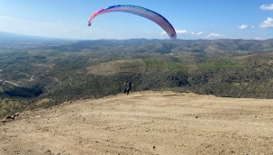 Alaşehir belediyesi bir ilke imza attı: yamaç paraşüt pistinde ilk deneme uçuşuu