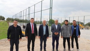 Azimli'ye halı saha 