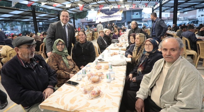Başkan Dutlulu vatandaşlarla iftar sofrasında 
