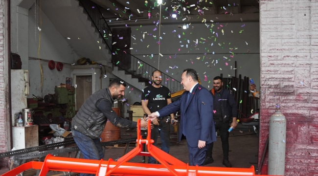 Başkan Dutlulu'yu esnaflar böyle karşıladı