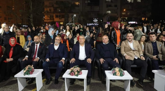 Başkan Kaplan roman gecesine katıldı