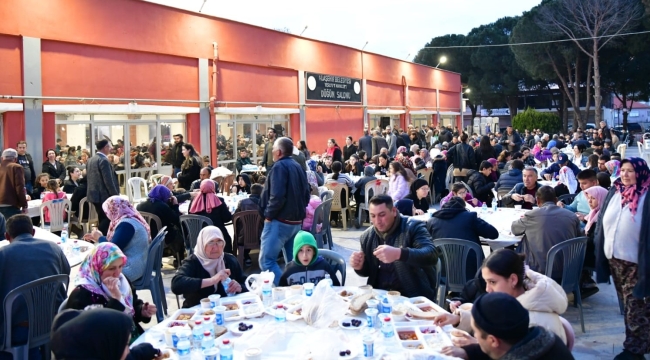 Başkan Öküzcüoğlu Yeşilyur'ta iftar verdi