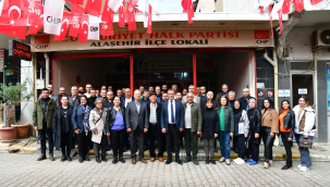 CHP'de eski ilçe başkanları, meclis adaylarıyla kahvaltı