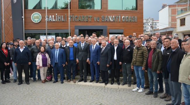 CHP'li başkanlardan iş adamlarına sunum