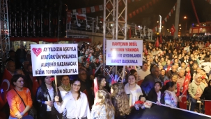 CHP mitinginde Alaşehir'lilere alanlar dar geldi