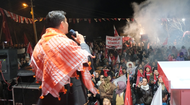 Değişim isteyen Sarıgöl'lüler CHP mitinginde yer yerinden oynattı