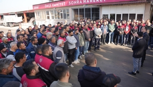 Dutlulu çalışma arkadaşlarıyla buluştu