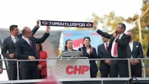 Emeklilere seslenen CHP lideri ''karıncayı ezdirmem karıncanın kardeşi var o CHP'dır''