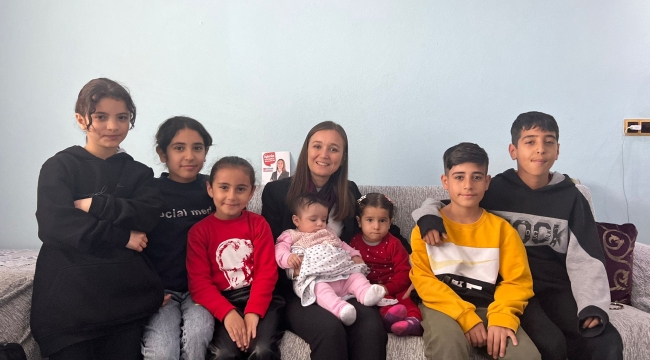 Ev ziyaretlerin sıklaştıran Durbay'dan çocuklara park sözü