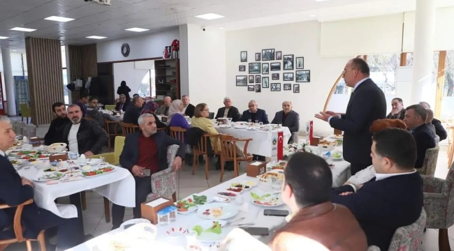 Hemşeri dernek başkanlarından başkan Akın'a destek