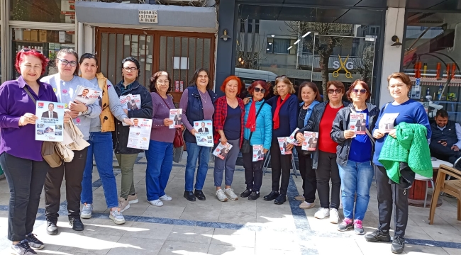 CHP'li kadınlar ev-ev kapı-kapı gezerek başkan Nurlu'ya oy istedi