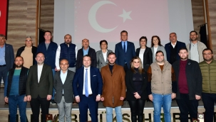 Meclis üyelerine hizmet plaketi