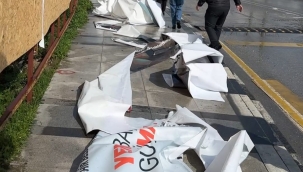Siyasi vandalizm hortladı:Soma'da ve Manisa'da CHP başkanlarını afişlerine saldırı