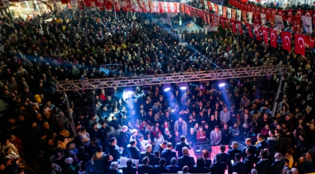 Turgutlu'da CHP mitinginde vatandaşlar alanlara sığmadı