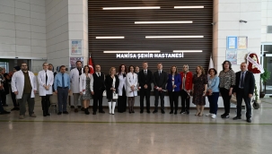 Vali Ünlü'den önce karanfil sonra kutlama