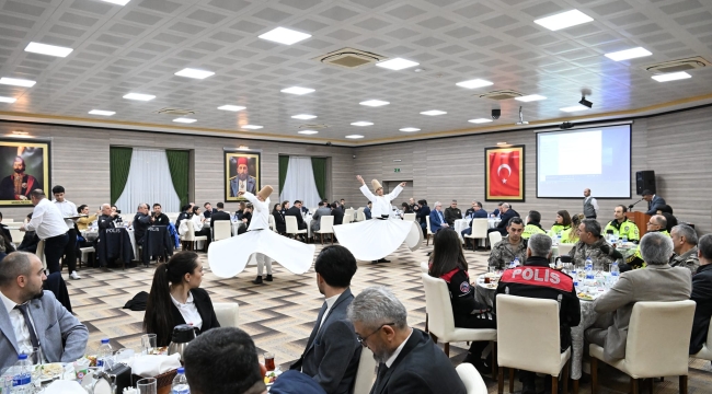 Vali Ünlü'rabbim ayaklarına taş değdirmesin'