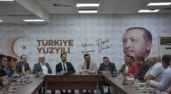 AKP'de istişare toplantısı