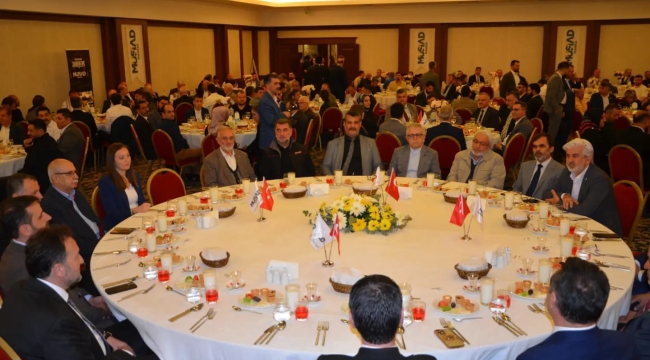 AKP il başkanı MÜSİAD iftarına katıldı