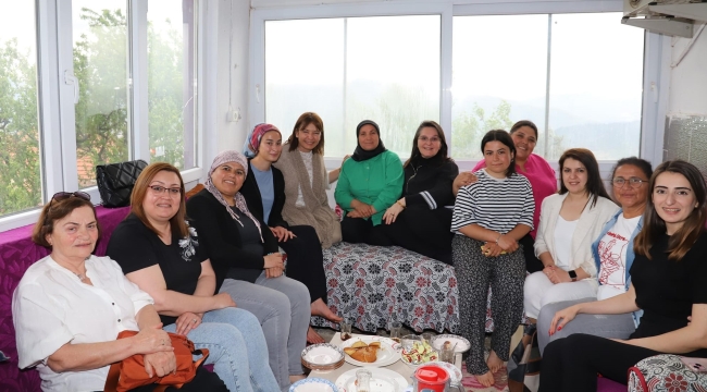 Alaşehir'in tek kadın muhtarına ziyaret