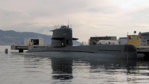 Asbest ve zehirli kimyasallar bulunan denizaltılar Aliağa'da