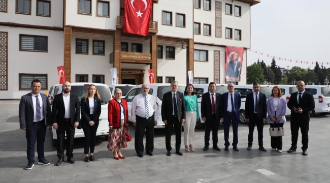 Balaban araçları belediye önünde sergiledi