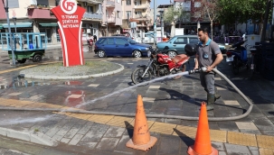 Başkan Mintaş Ahmetli'de işe temizlikle başladı