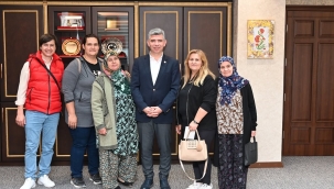 Başkan Okur muhtarlar ve parti başkanlarıyla görüştü