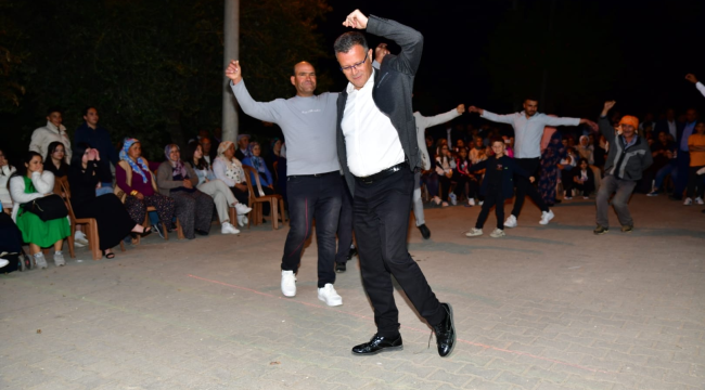 Başkan Öküzcüoğlu asker eğlencesinde oynadı