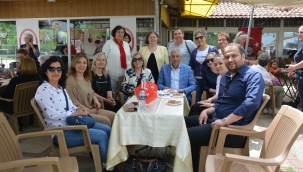 Başkan Yüksel keşkek hayrına katıldı