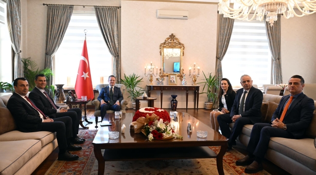 Başkan Zeyrek'ten vali Ünlü' ye nezaket ziyareti