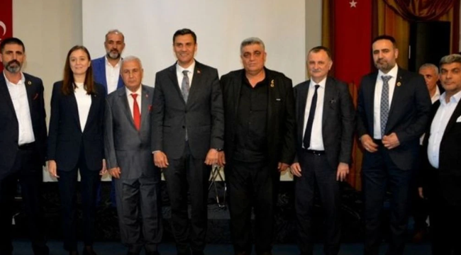 CHP'li başkanlar iftarda buluştu