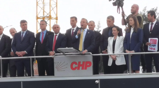 CHP Lideri Manisa'da kazanılan başarıyı vatandaşlarla paylaştı