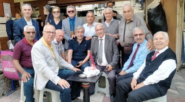 CHP'nin ağır abilerinden çay molası