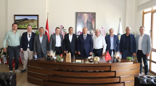 İş dünyası başkan Aykan'ı ziyaret etti