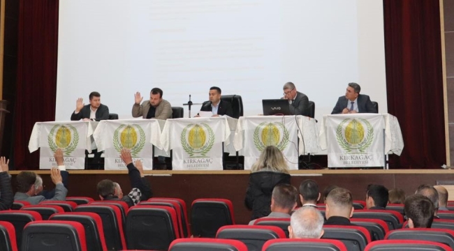 Kırkağaç belediyesi meclis toplantısında görev dağılımı yapıldı