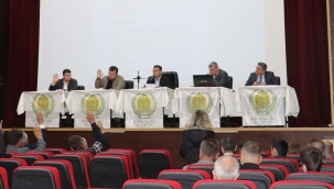 Kırkağaç belediyesi meclis toplantısında görev dağılımı yapıldı